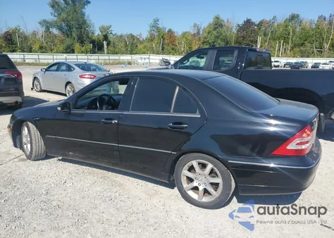 2007 Mercedes-Benz C 350 из США, поврежденный, VIN WDBRF56H97F907190